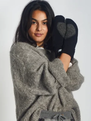 Preloved – Ariel Mitts with Upcycled Wool Accessories Cotton