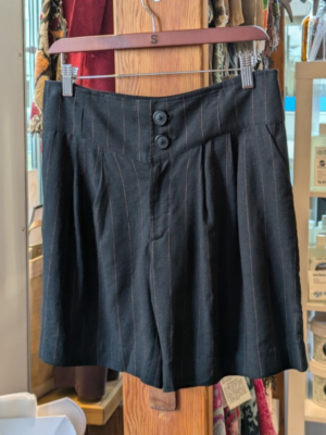 Lav & Kush – Pleated Short Skirts 100% linen