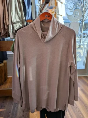 Gilmour - Mock Neck Raglan Tunic