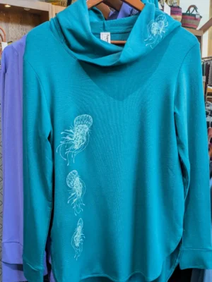 Pachena – Bamboo Shirttail Hoodie Sweaters & Sweatshirts Bamboo