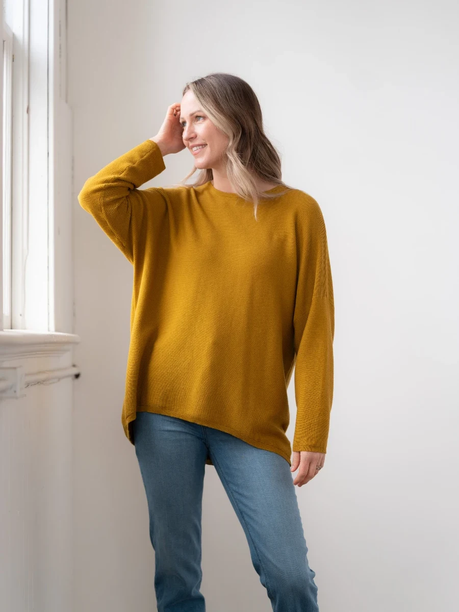 Echo Verde – Easy Crew Crepe Ribbed Sweater Sweaters & Sweatshirts Designed in Canada Echo Verde - Easy Crew Crepe Ribbed Sweater - Image 2