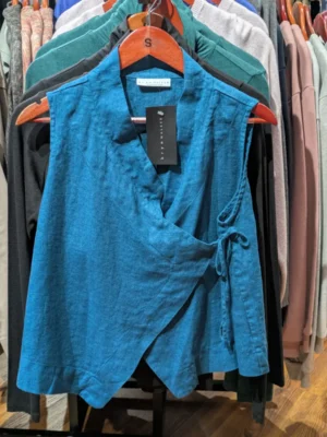 Bryn Walker – Koryo Vest Cardigans & Jackets 100% linen Bryn Walker - Koryo Vest