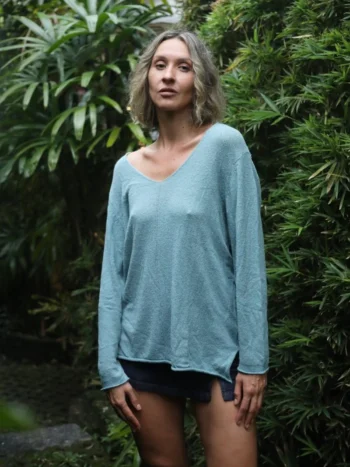 Echo Verde – Beachy V-neck Sweater Sweaters & Sweatshirts Designed in Canada