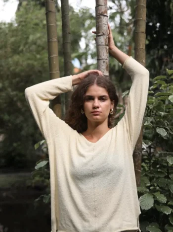 Echo Verde – Beachy V-neck Sweater Sweaters & Sweatshirts Designed in Canada