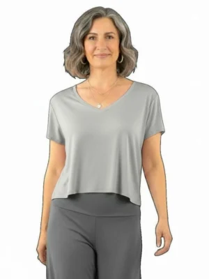 Om Grown – Verve Cropped V-Neck Tee Tees & Tanks Designed in Canada