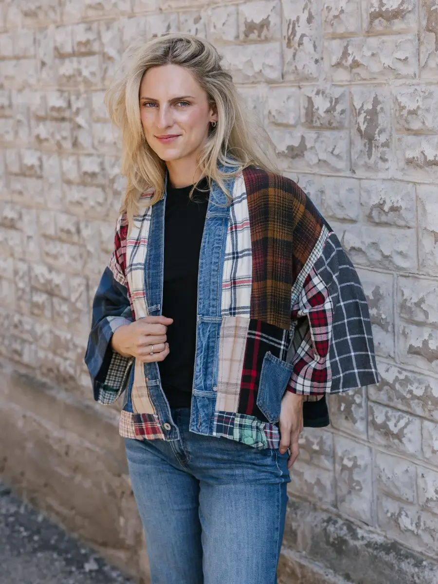 Shannon Passero – Lodge Cardigan Cardigans & Jackets Designed in Canada Shannon Passero - Lodge Cardigan - Image 2