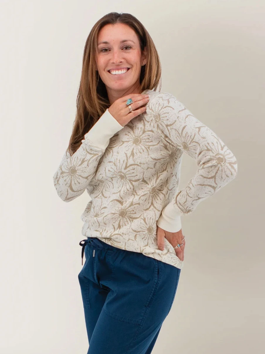 Aventura – Sylvan Floral Thermal Long Sleeve Top Sweaters & Sweatshirts Aventura Aventura - Sylvan Floral Thermal Long Sleeve Top - Image 3