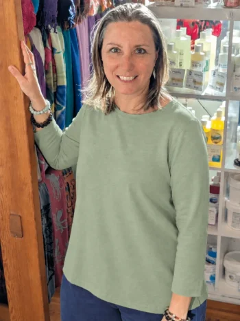 Gilmour Clothing – Terrific Tee Bracelet Sleeve Length Tops & Blouses Bamboo Gilmour Clothing - Terrific Tee Bracelet Sleeve Length
