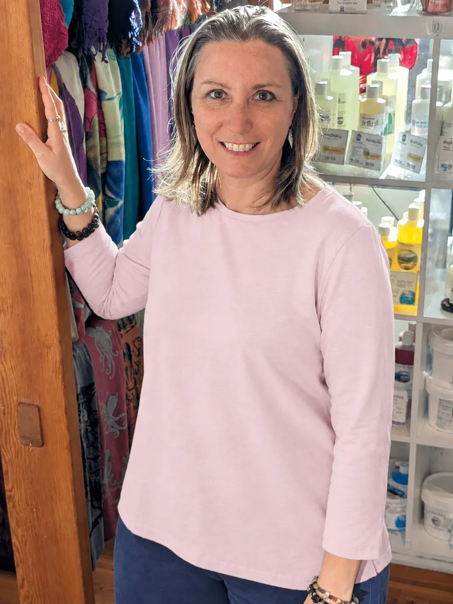 Gilmour Clothing – Terrific Tee Bracelet Sleeve Length Tops & Blouses Bamboo Gilmour Clothing - Terrific Tee Bracelet Sleeve Length - Image 3