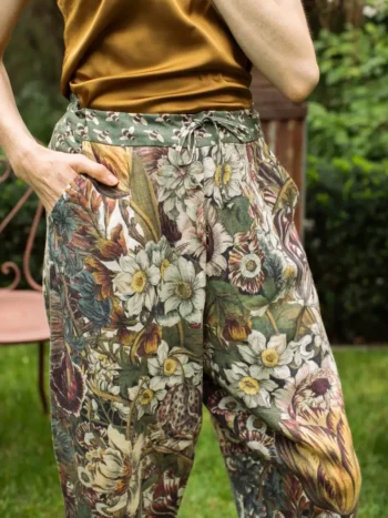 Market of Stars – Artist Pants – Love Grows Wild Pants & Capri Pants Bamboo